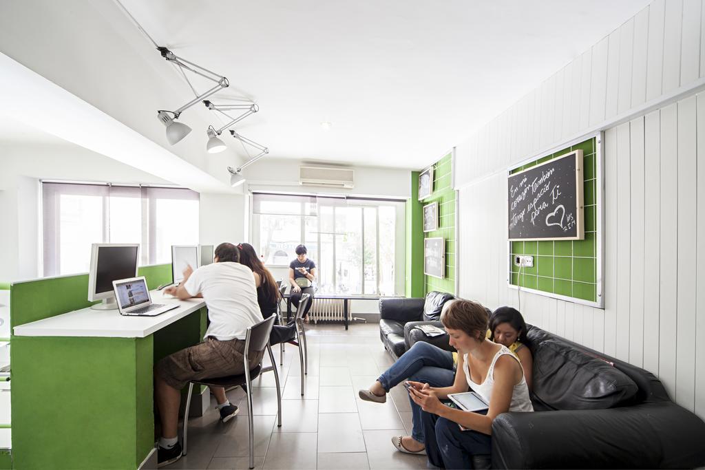 Euromadrid Hostel Eksteriør bilde