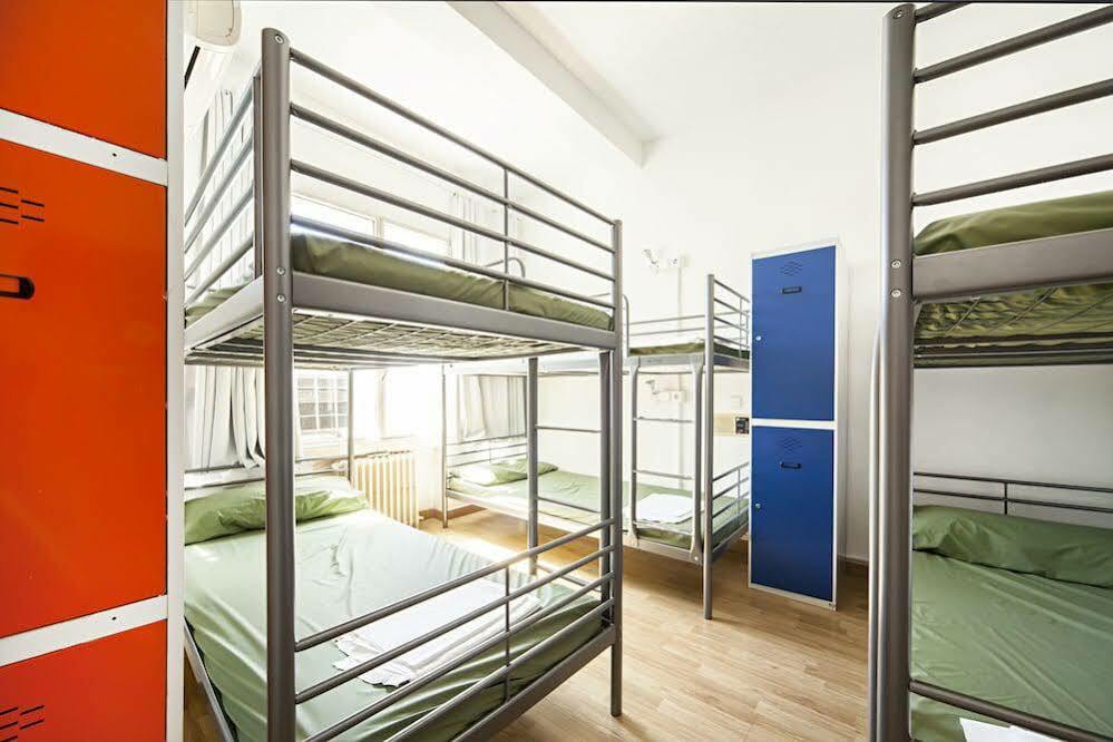 Euromadrid Hostel Eksteriør bilde